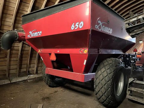 Main image for Used Demco 650 Grain Cart