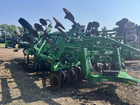 Main image for Used 2021 John Deere 2730 Ripper