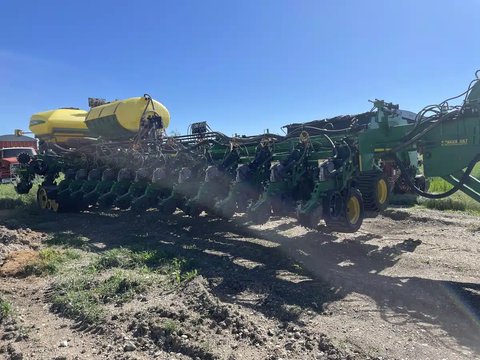 Main image for Used 2013 John Deere DB80 Planter
