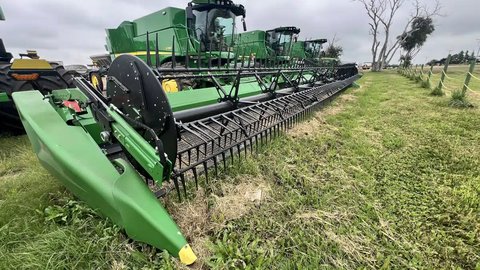 Main image for Used 2024 John Deere HD45F Header - Flex Draper