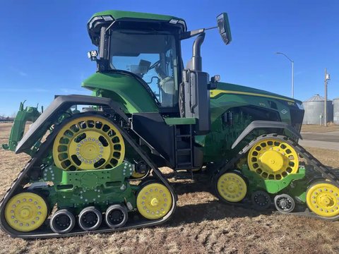 Main image for Used 2023 John Deere 8R 370 Tractor