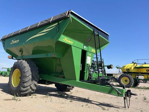 Main image for Used 2015 Demco 850 Grain Cart