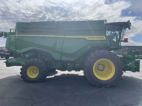 Main image for Used 2024 John Deere X9 1000 Combine