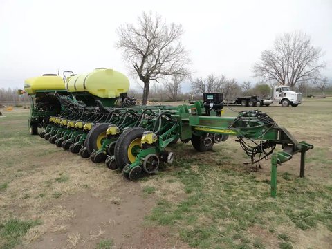 Main image for Used 2011 John Deere 1770NT CCS Planter
