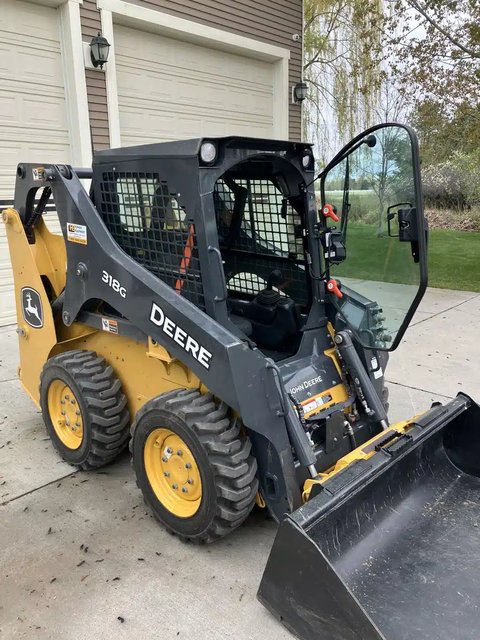 Main image for Used 2023 John Deere 318G Skid Steer