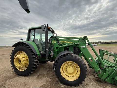Main image for Used 2009 John Deere 7330 Tractor