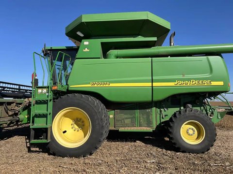 Main image for Used 2002 John Deere 9750 STS Combine