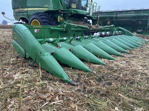 Main image for Used 2020 John Deere 712FC Header - Row Crop