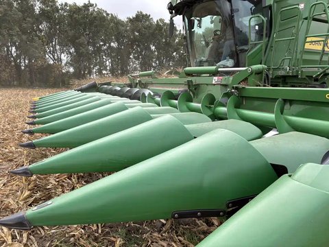 Main image for Used 2022 John Deere C12F Header - Row Crop