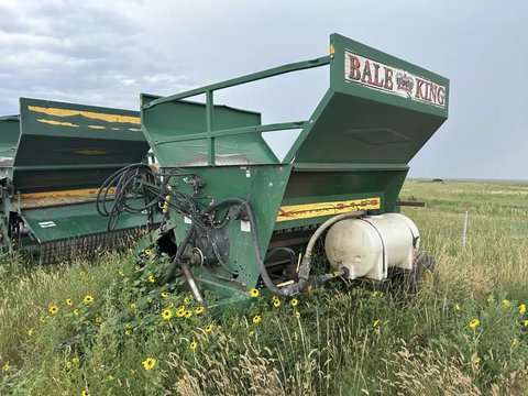 Main image for Used 2007 Bale King Vortex 3100 Bale Feeder