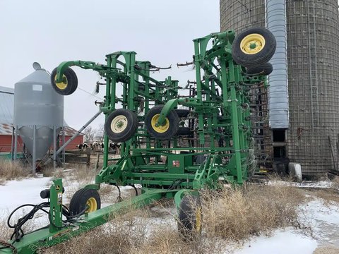 Main image for 2014 John Deere 2210 Cultivator