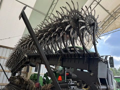 Main image for 2020 Yetter 3541 Rotary Hoe