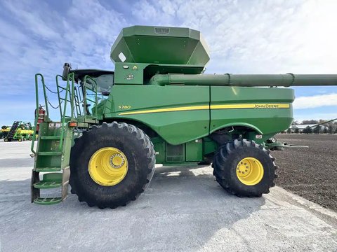 Main image for Used 2022 John Deere S780 Combine