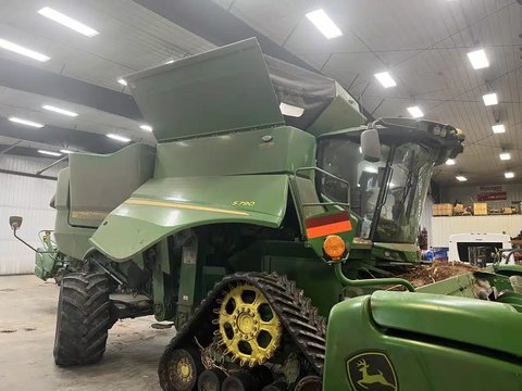 Main image for Used 2023 John Deere S790 Combine