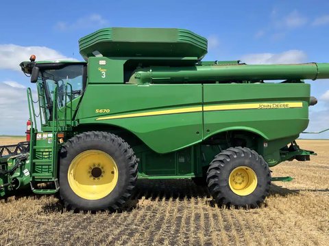 Main image for Used 2012 John Deere S670 Combine