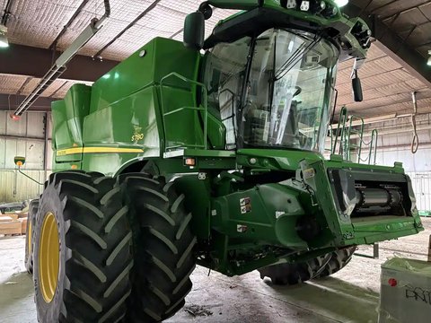 Main image for Used 2023 John Deere S780 Combine