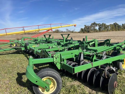 Main image for Used 2011 John Deere 2310 Mulch Finisher
