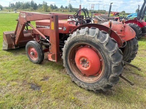Main image for Used 1972 Massey Ferguson 135 Tractor