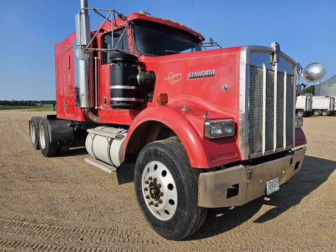 Main image for Used 2001 Kenworth W900 Semi-Truck