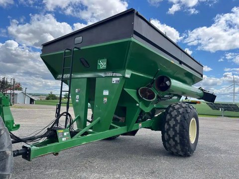 Main image for Used Brent 1080 Grain Cart
