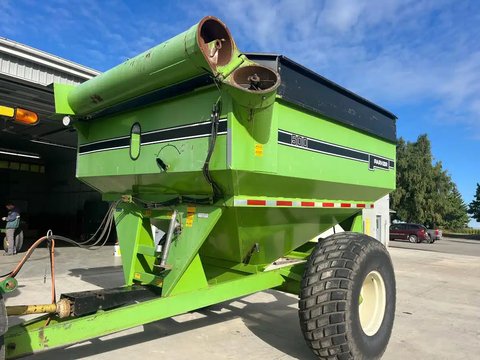 Main image for Used Parker 500 Grain Cart