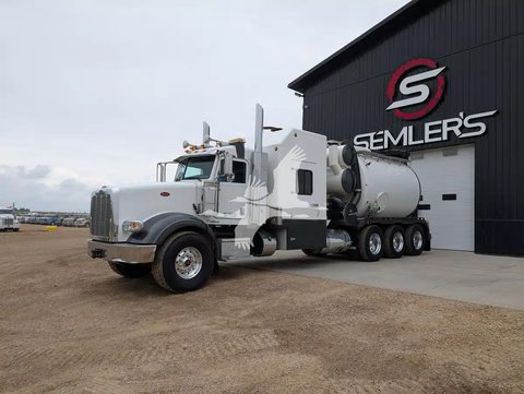 Main image for Used 2014 Peterbilt 367 Truck - Vacuum