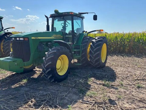Main image for Used 2000 John Deere 8110 Tractor