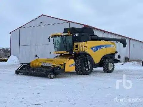 Main image for Used 2007 New Holland CX8080 Combine