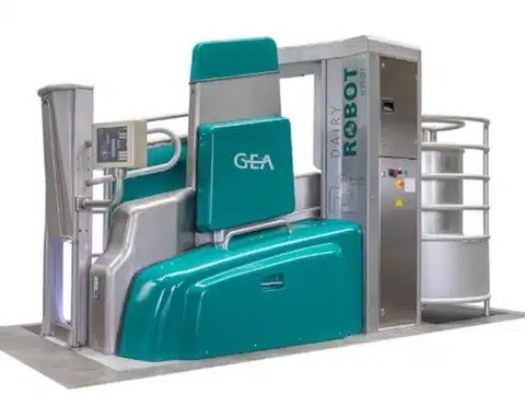 Main image for New GEA Dairy Robot R9500 Milking Systems