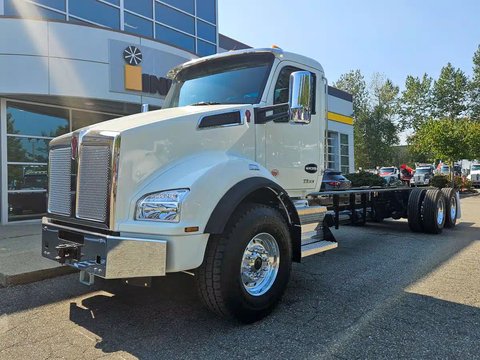 Main image for Used 2025 Kenworth T880 Semi-Truck