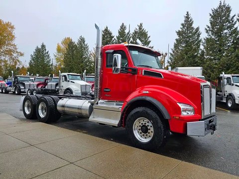 Main image for 2026 Kenworth T880 Semi-Truck
