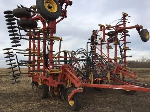 Main image for Used 1986 Bourgault 8800 Air Seeder