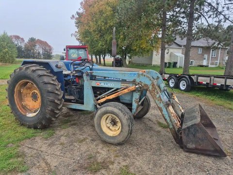 Main image for Used 1986 Universal 445 Tractor