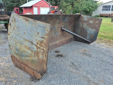 Main image for Used Metal Pless 9 1/2 pieds Snow Blade