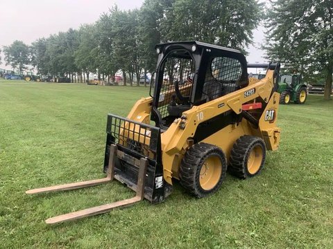 Main image for Used 2019 Caterpillar 242D Skid Steer