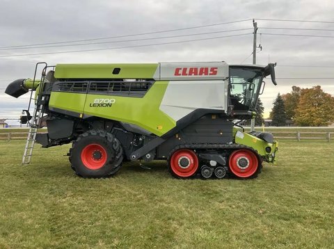 Main image for Used 2023 CLAAS LEXION 8700TT Combine