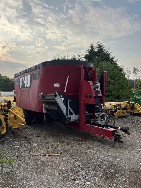 Main image for Used 2016 Jaylor 5850 TMR Mixer
