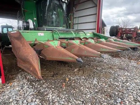 Main image for Used 1989 John Deere 643 Header - Row Crop