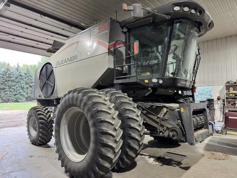 Main image for Used 2014 Gleaner S78 Combine