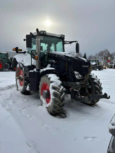 Main image for Used 2012 Fendt 819 VARIO Tractor