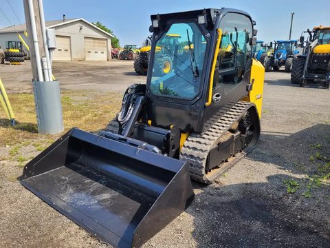 Main image for 2018 JCB 215T Skid Steer