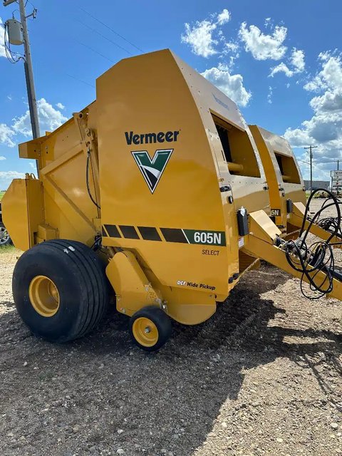 Main image for New 2025 Vermeer 605N Select Round Baler