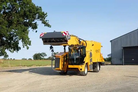 Main image for New 2025 Lucas G Autospire TMR Mixer - Self Propelled
