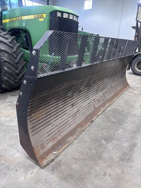 Main image for 2014 Leon 47-16 Blade