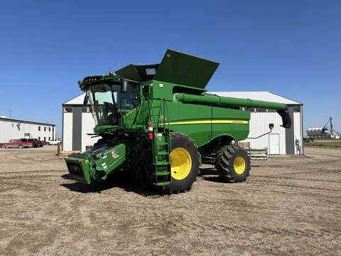 Main image for Used 2018 John Deere S790 Combine
