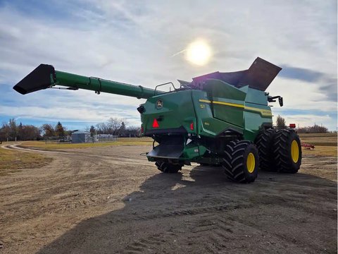 Main image for Used 2025 John Deere S7 800 Combine