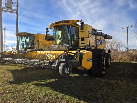 Main image for Used 2023 New Holland CR9.90 Combine