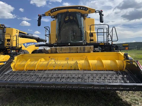 Main image for Used 2021 New Holland CR9.90Z Combine
