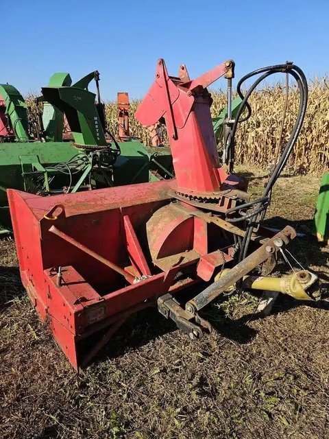 Main image for Used Pronovost SNOW BLOWER Snow Blower