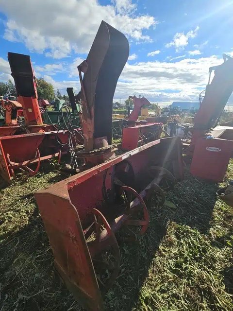 Main image for Used Pronovost SNOW BLOWER Snow Blower
